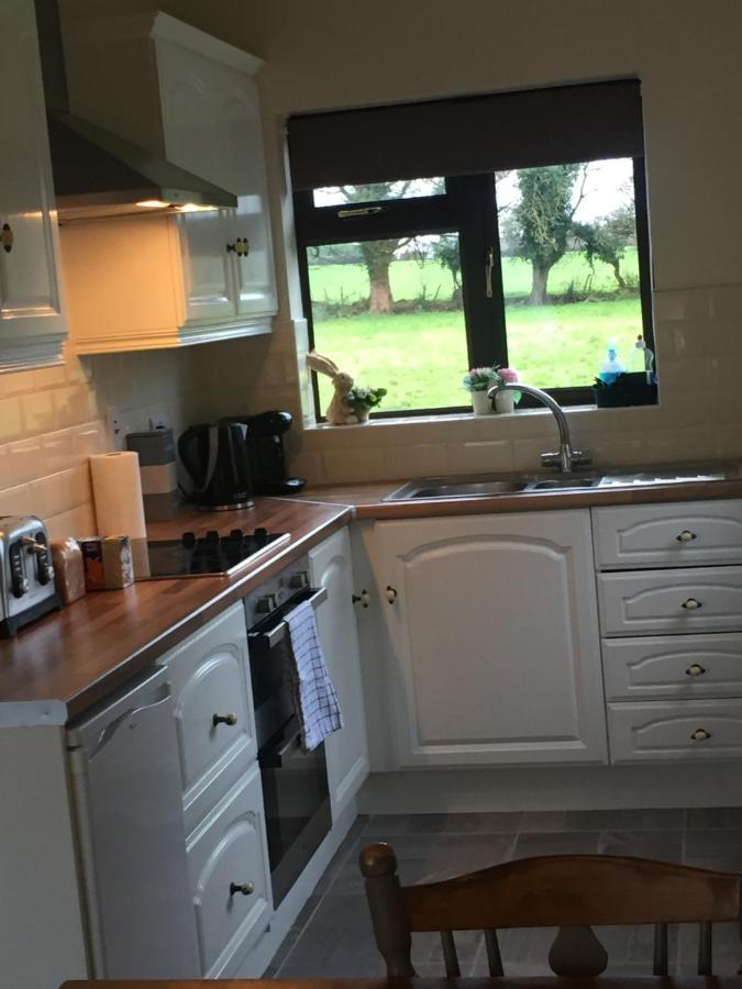 Kits Lodge Crover Cavan Exteriör bild