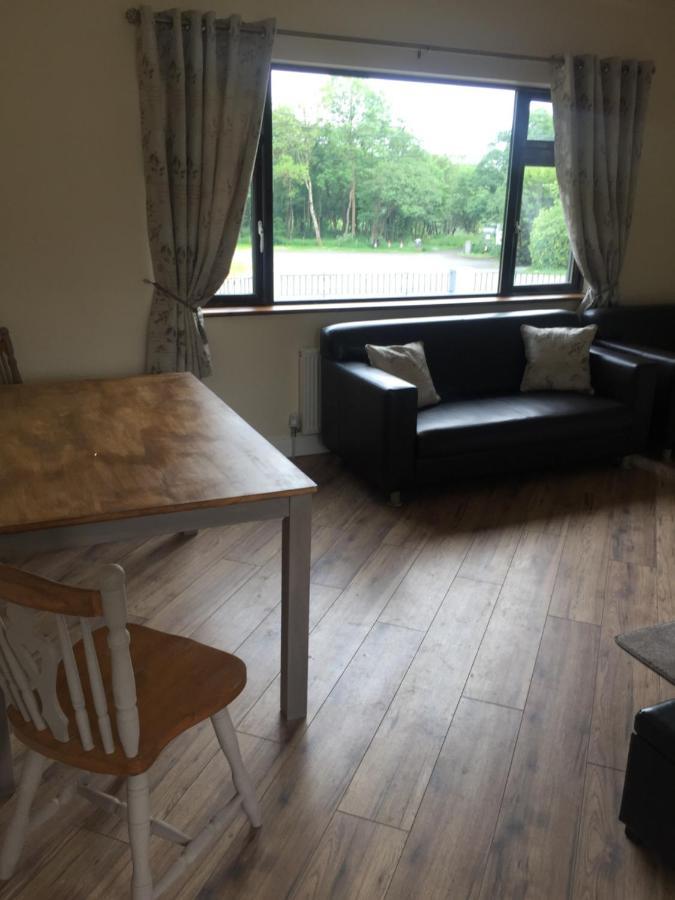 Kits Lodge Crover Cavan Exteriör bild